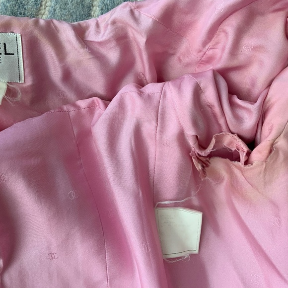 CHANEL VINTAGE TWEED PINK 1990S SUIT JACKET SKIRT SIZE 42 VERY PRELOVED - Picture 10 of 16
